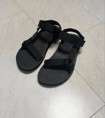 [새상품급] Teva 샌들 26.0cm 블랙