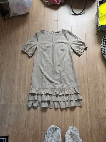 IENA 퍼프 슬리브 프릴 반팔 얇은 소재 원피스