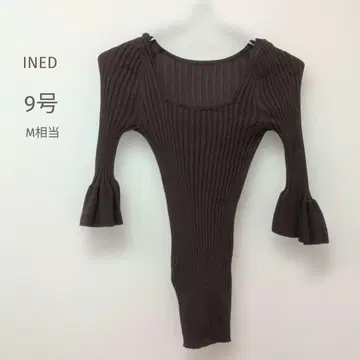 INED 리브 니트 브라운 9호 스퀘어넥 플레어 슬리브 5부 소매