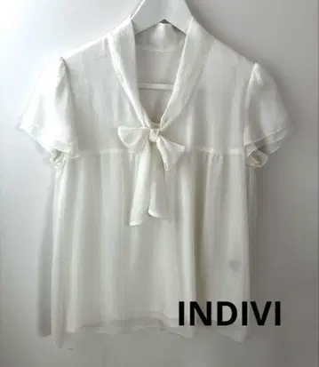 [새상품급] INDIVI 반팔 블라우스 보타이 블라우스 쉬폰 리본 36