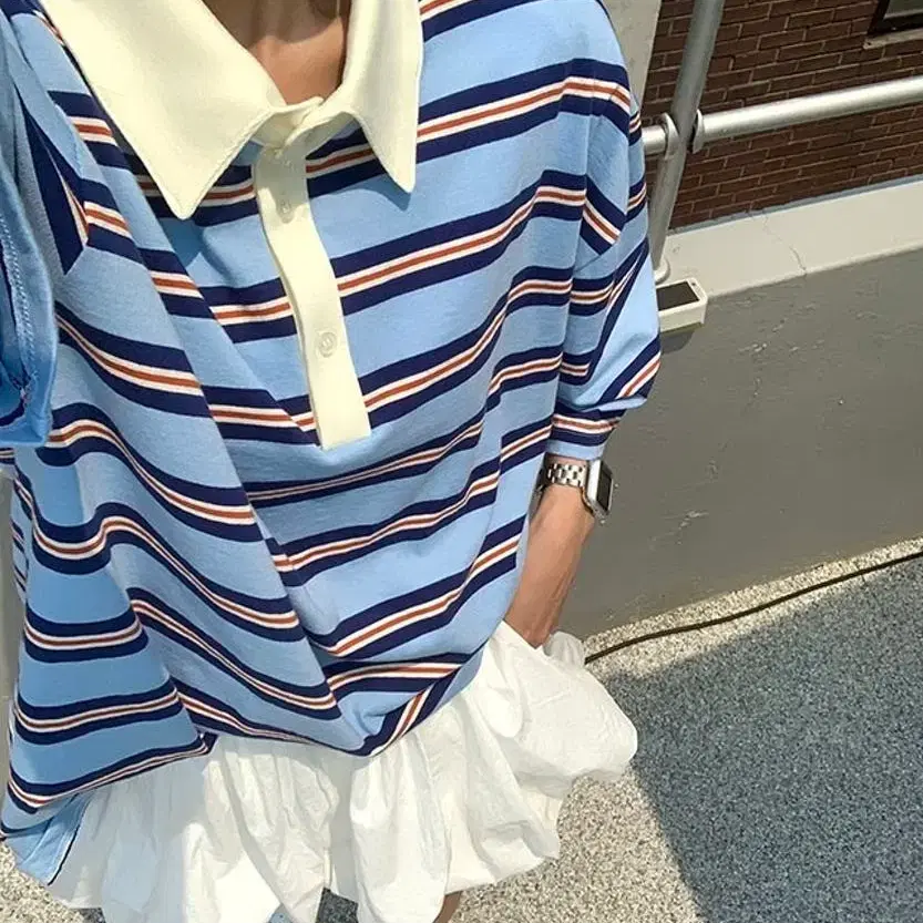 새상품) 고퀄리티 스트라이프 카라 반팔티