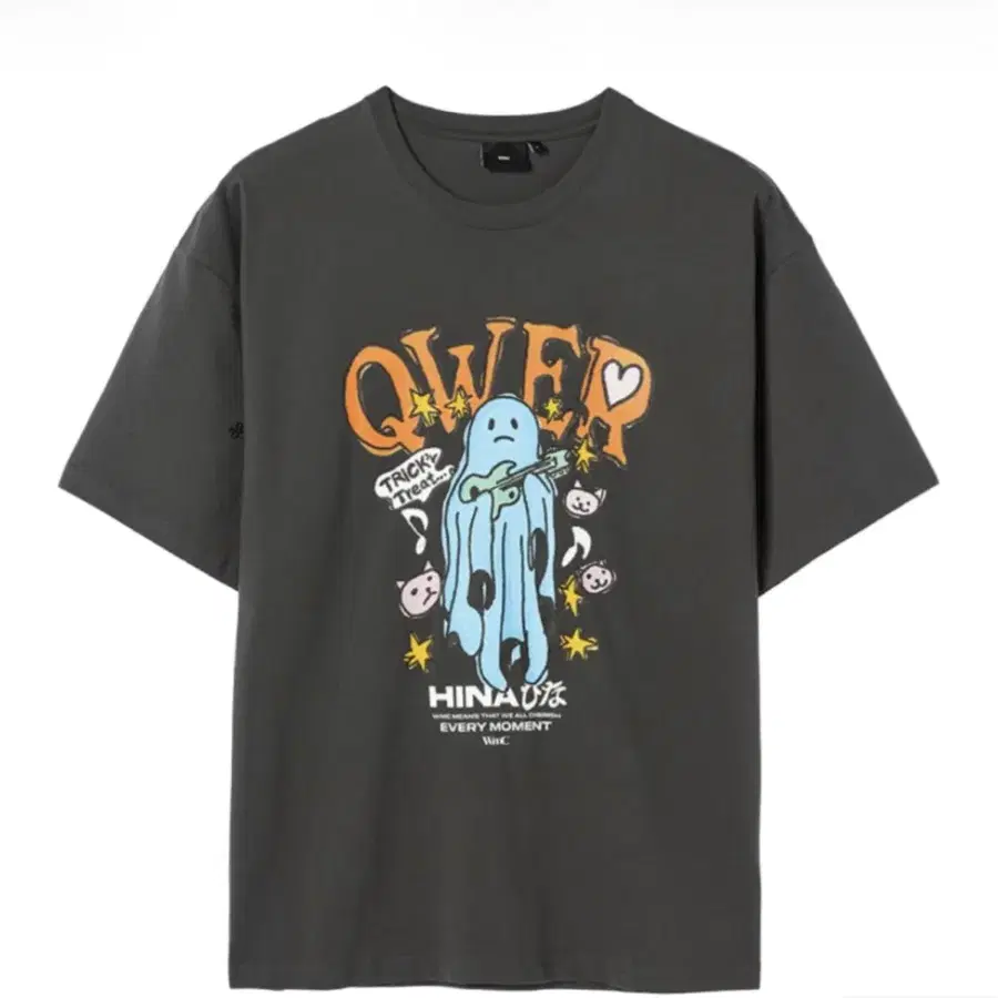 [QWER x wmc 콜라보] 고스트 그래픽 반팔 티셔츠 챠콜 XL
