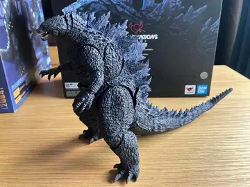 S.H.MonsterArts 고질라(2019) -Night Color -