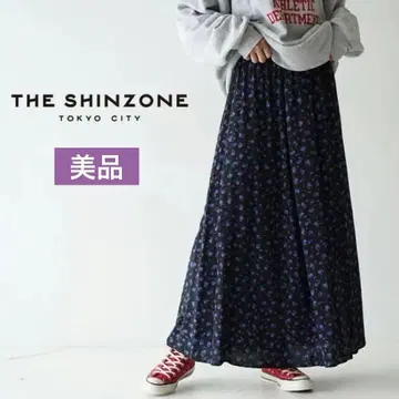 새상품급 신스톤 플라워 프린트 롱 스커트