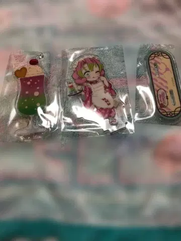 귀멸의 칼날 크림 소다 파를라 아크릴 스탠드 칸로지 미츠리
