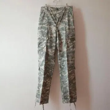 [ 당일 발송 ] 디지털 카모플라쥬 패턴 카고 팬츠