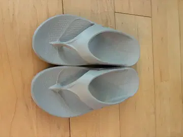 OOFOS 리커버리 샌들 그레이