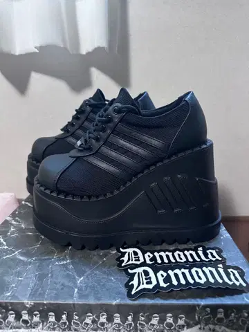 Demonia 데모니아 통굽 스니커즈 블랙 STOMP-08