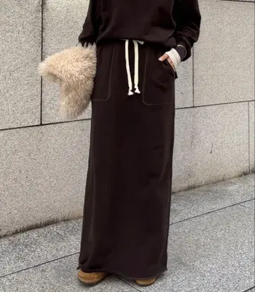 DouDou 쭈리 타이트 스커트 브라운