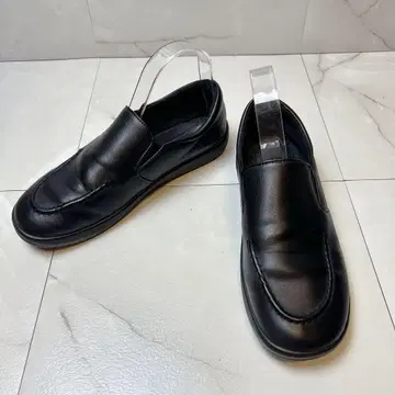 컨디션 최상 팬지 워크 슬립온 24cm 4E 블랙 통굽 경량 와이드