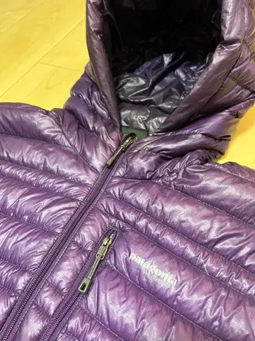 파타고니아 Patagonia 울트라 라이트 다운 퍼플