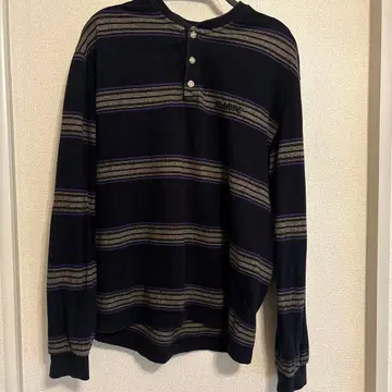 XLARGE 보더 헨리넥 롱 T셔츠