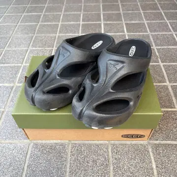 KEEN 남성용 샹티 샌들 정가 8,250엔