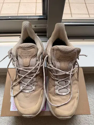 HOKA KAHA 2 LOW GTX 27cm