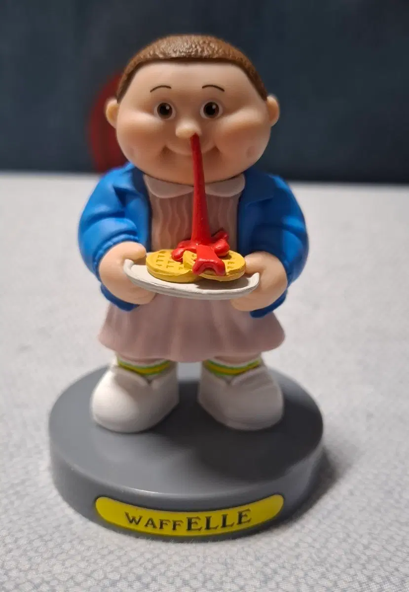 기괴한 이야기 일레븐 와플 피규어