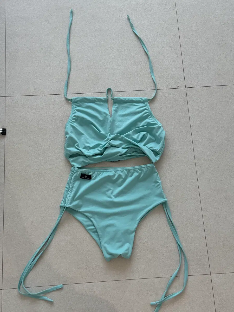 밀라티브 폴웨어 M