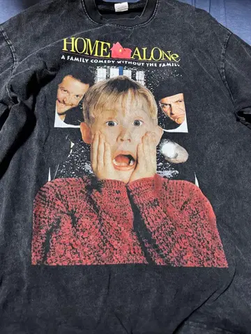 PHILOCTETES HOME ALONE T셔츠 L 사이즈