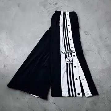 adidas 아디블레이크 트랙 팬츠 블랙 사이드 버튼 Y2K