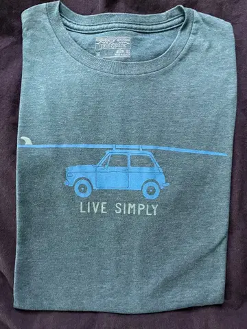 Patagonia 'LIVE SIMPLY ' 미니쿠퍼 & 서핑보드