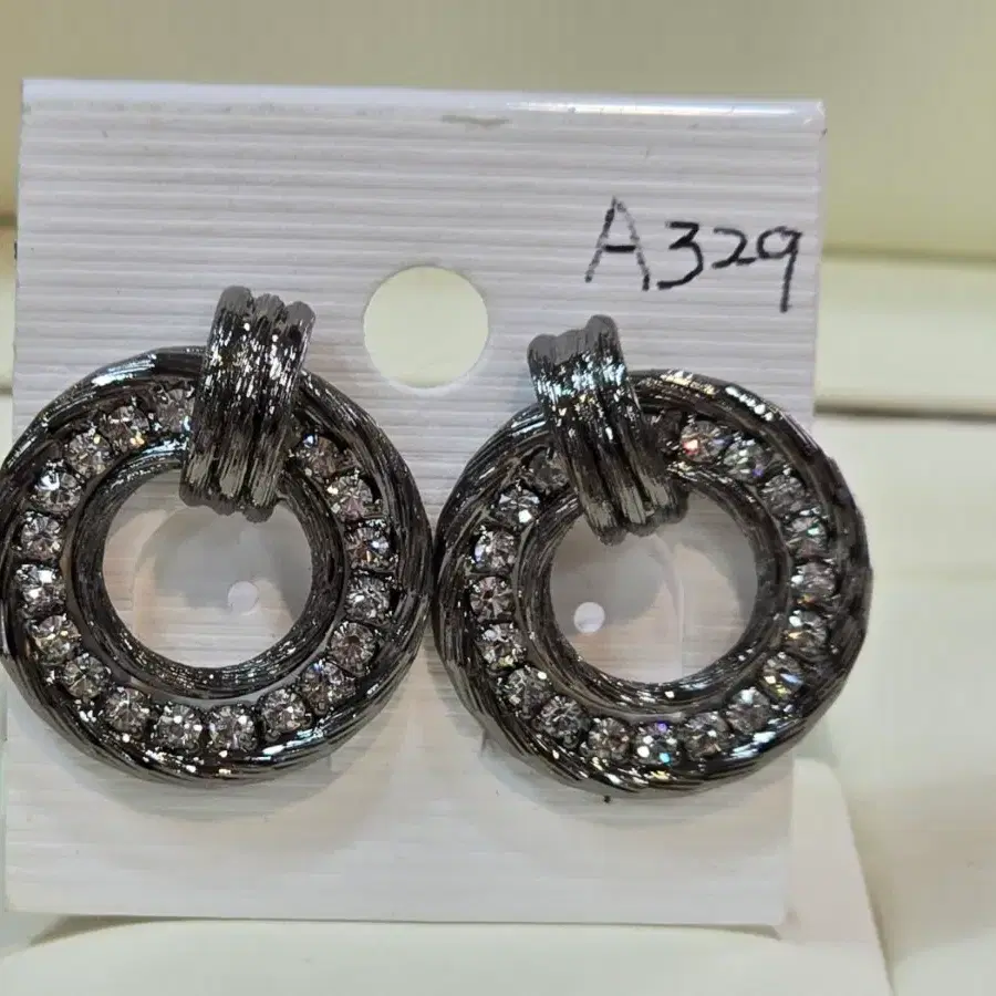 써클 큐빅 귀걸이 A329