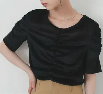 LIAN 리안 시어 벨로아 셔링 상의 블랙
