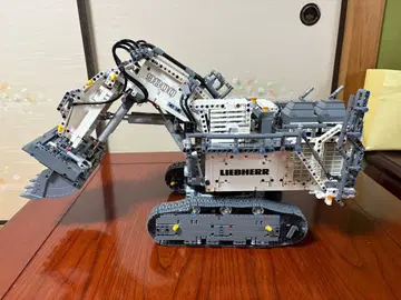 LEGO 테크닉 42100 리베르 R 9800