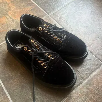 VANS 벨벳 밤 스니커즈 블랙