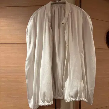 노리즈 블라우스 새상품급
