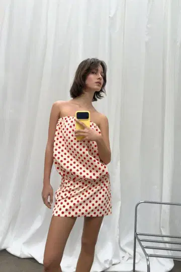 ZARA 도트 무늬 베어탑 미니 원피스