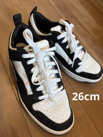 PUMA 스니커즈 블랙 화이트 26cm