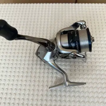 SHIMANO NEXAVE C2000 스피닝 릴