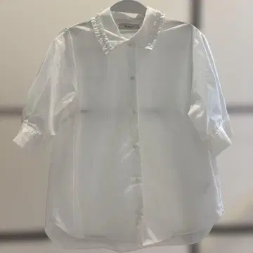 Techichi 프릴 옷깃 반팔 블라우스 화이트