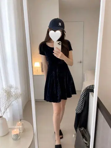 벨로아 플레어 원피스 반팔 네이비