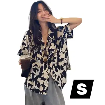 노브랜드 오픈 카라 셔츠 S 사이즈 꽃무늬 반팔