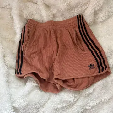 adidas 리브 소재 숏팬츠