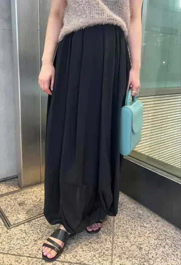 stunning lure r 에어리 볼륨 스커트 블랙 스터링 루어
