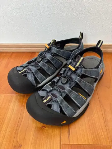 KEEN NEWPORT H2 샌들 26cm