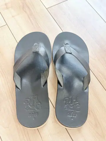 론 헤르만 별주 가죽 샌들