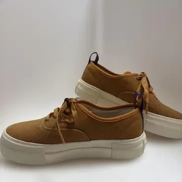 [ 미사용 ] Eytys 에이티즈 MOTHER SUEDE 통굽 스니커즈 35