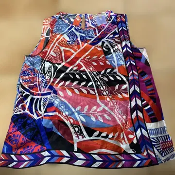 EMILIO PUCCI 실크 슬리브리스 상의