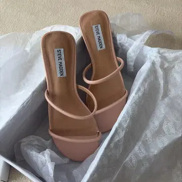 새상품급 STEVE MADDEN 스티브 마든 샌들