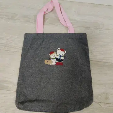 파미리아 곰과 개의 아플리케 토트백 그레이