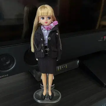 리카짱 커리어 스타일 인형 본체