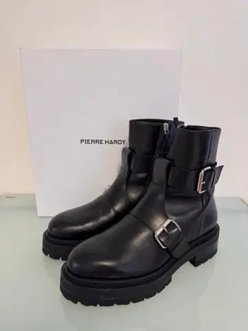 피에르아르디 PIERRE HARDY 마를론 앵클부츠 40