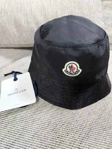 MONCLER 버킷햇 블랙 M 사이즈