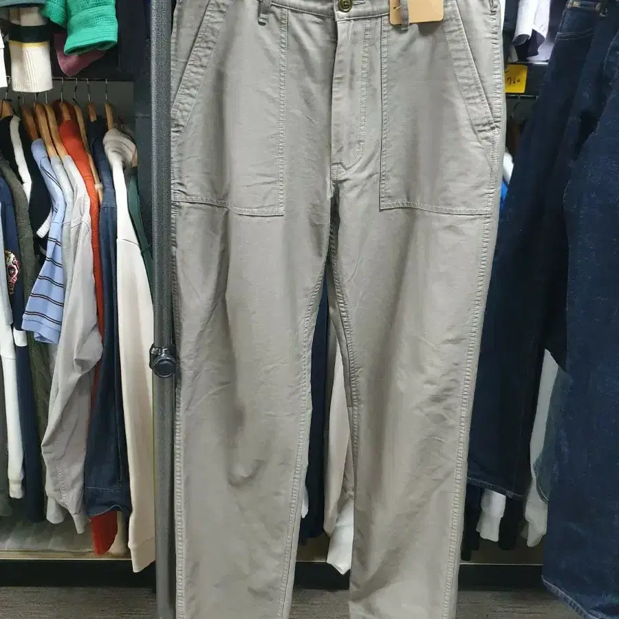 에스피오나지 베이지 면바지