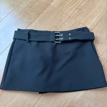 ZARA 미니 스커트 블랙 벨트 포함
