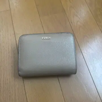 FURLA 접이식 지갑 그레이지