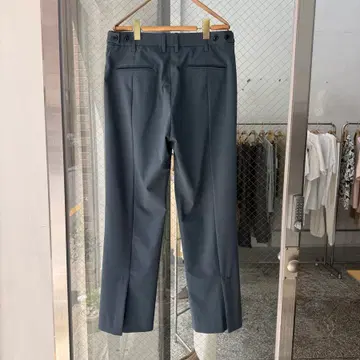YOKE 20SS BACK SLIT STRAIGHT PANTS | 슬랙스 | 번개장터 중고거래