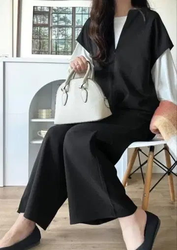블랙 하프 지퍼 올인원
